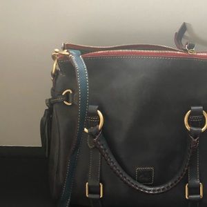 Dooney and bourke purse